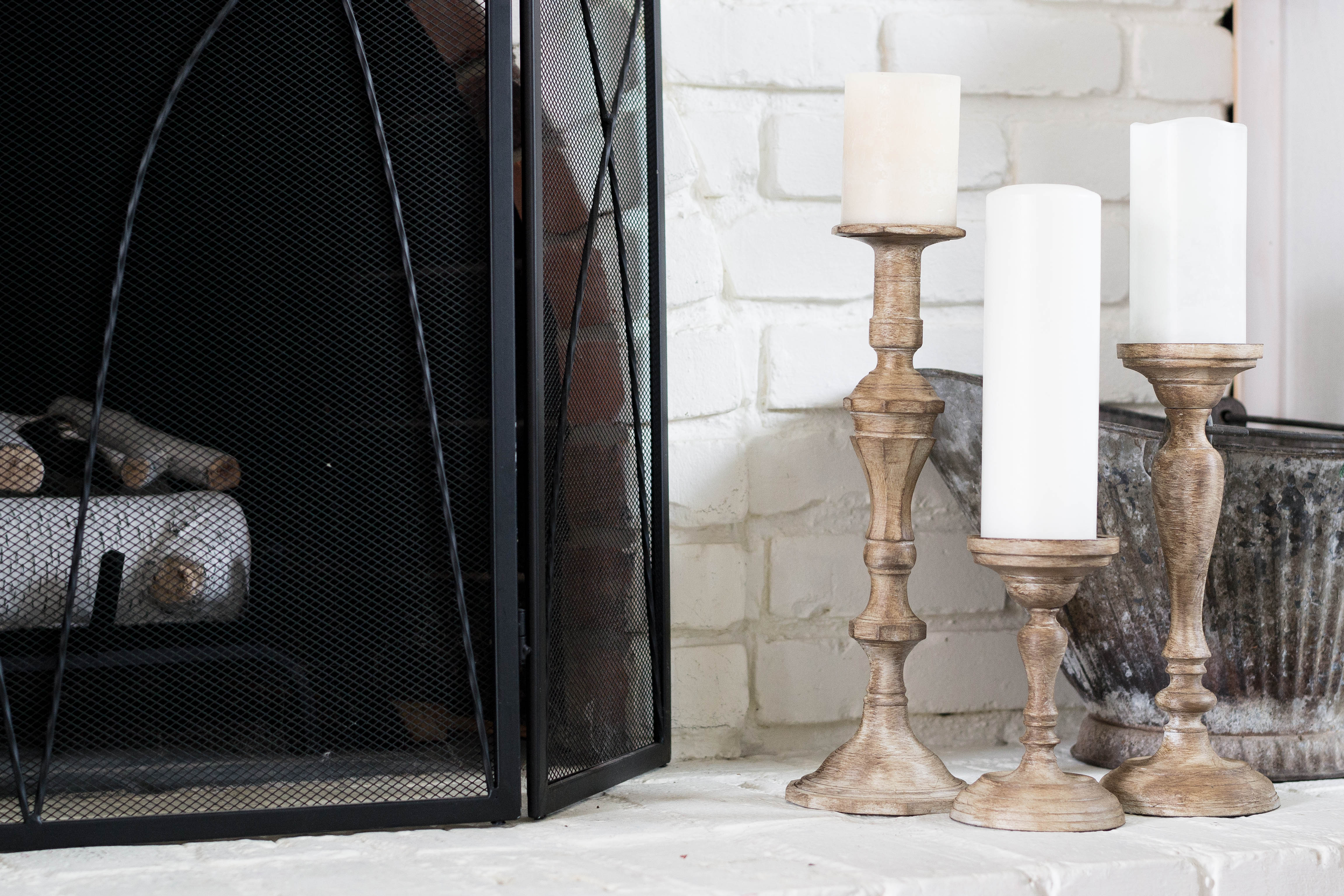 DIY Wood Candlesticks. Get the farmhouse look on a budget with this tutorial!