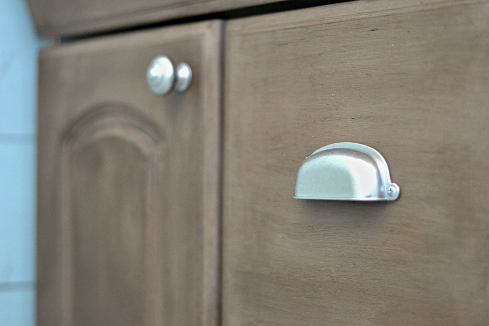 DIY Faux wood painted vanity