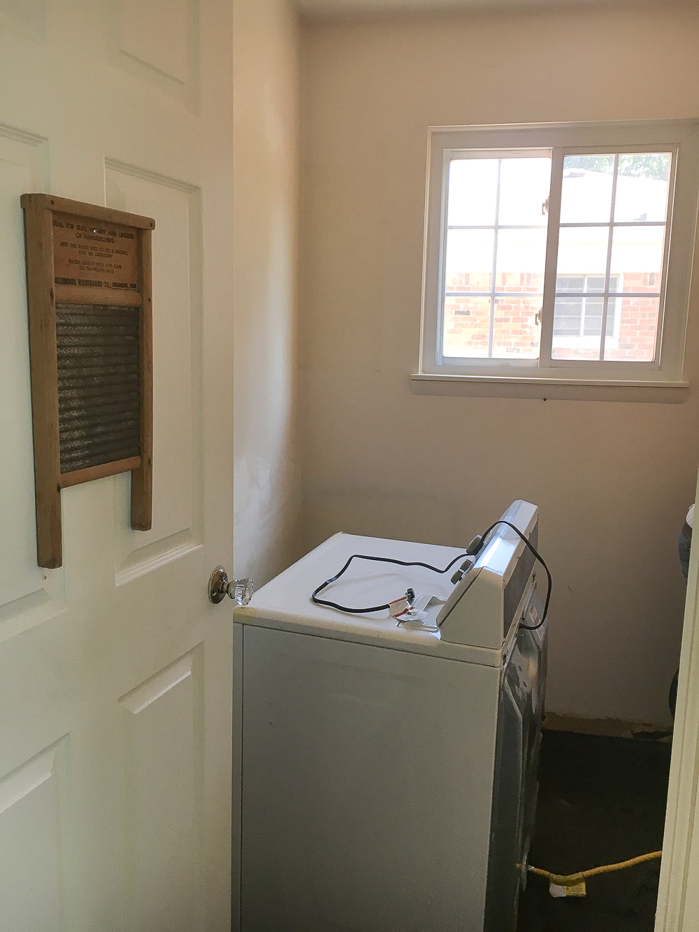 laundry-room-makeover-after-we-took-down-the-cabinets