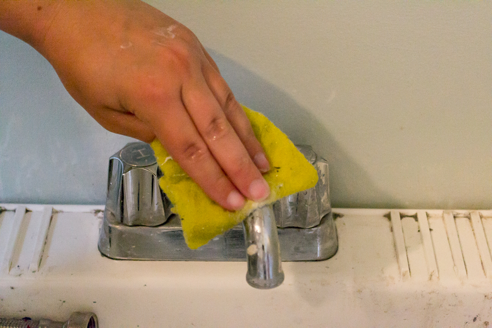 utility-sink-makeover-with-faux-tin-backsplash-9