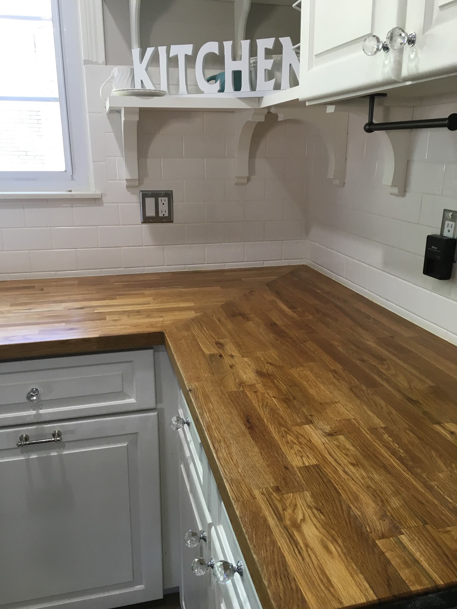 wood-countertops-inexpensive-and-easy-to-maintain