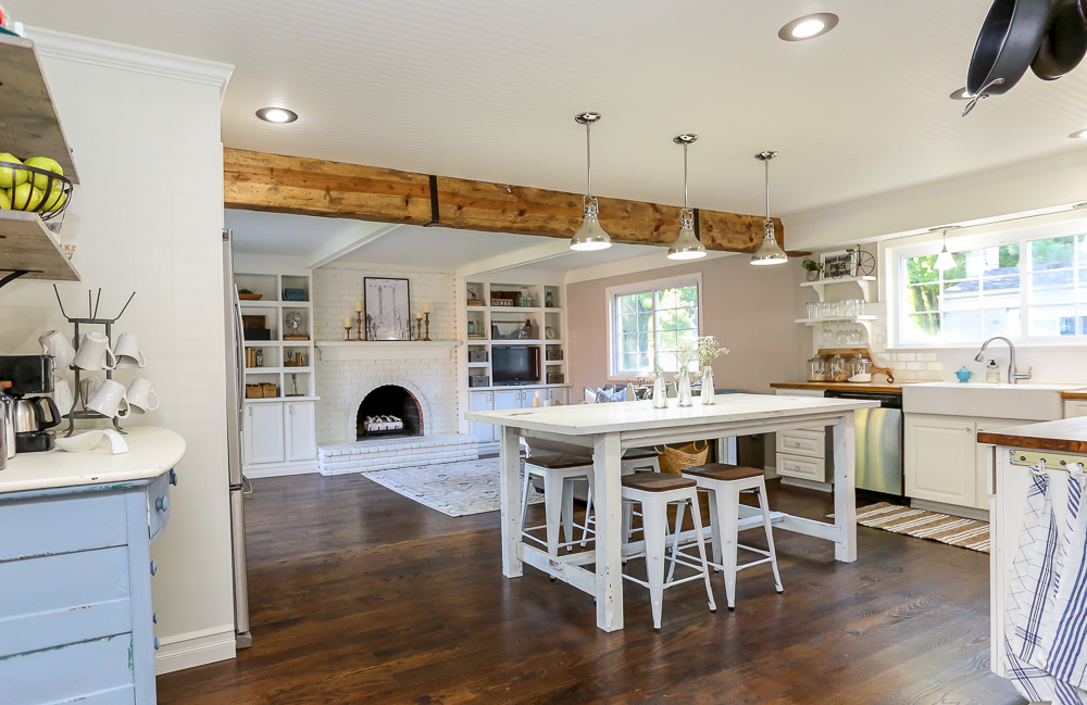 DIY Farmhouse Coffee Bar. How to make open shelves.