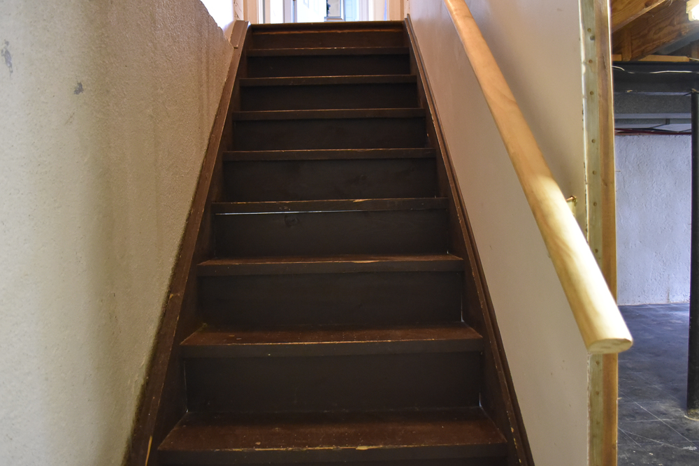 How to paint basement stairs. Get a simple farmhouse look from old stairs with a few steps and this easy tutorial