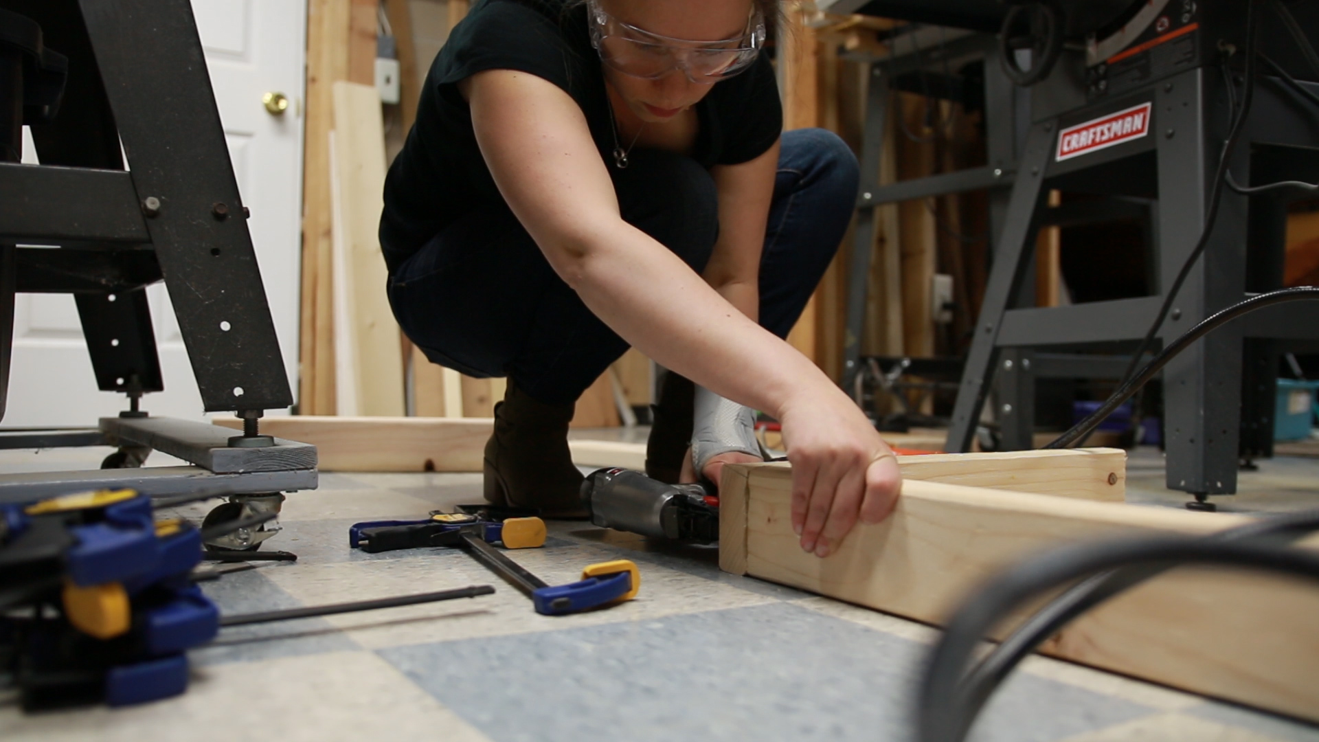 hanging plant stand nailing the boards together