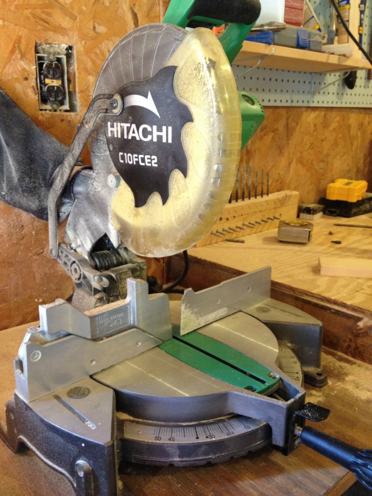 Best Tools for Beginning DIYer Top 10 tools every DIYer needs