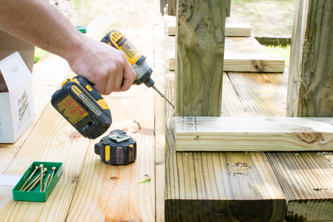 DIY Outdoor Bench