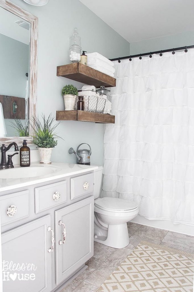 Organizing My Small Bathroom – Come Home For Comfort