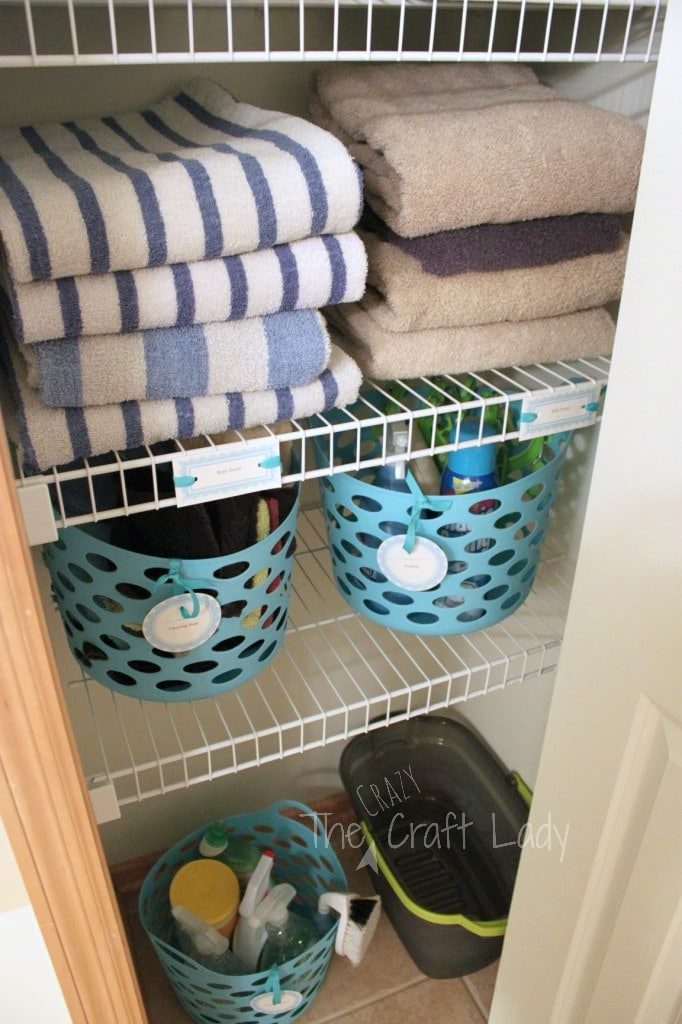 Get you bathroom organized once and for all with this ultimate list of bathroom organization ideas! These bathroom organization hacks will give you great ideas for organizing under the sink and for storage. They’ll work great whether your bathroom is big or small!