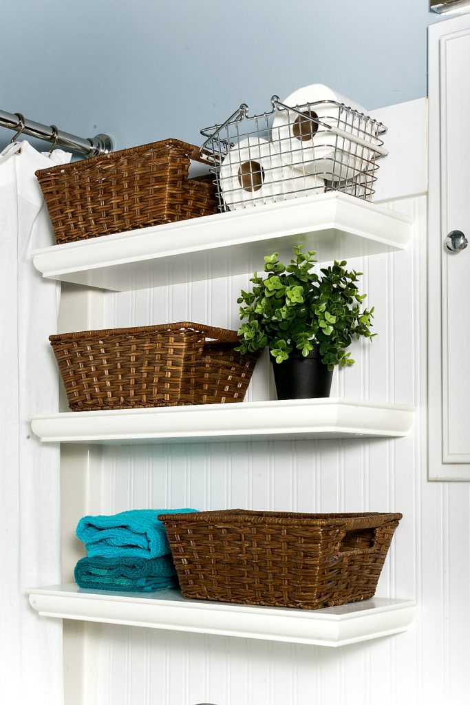 Get you bathroom organized once and for all with this ultimate list of bathroom organization ideas! These bathroom organization hacks will give you great ideas for organizing under the sink and for storage. They’ll work great whether your bathroom is big or small!