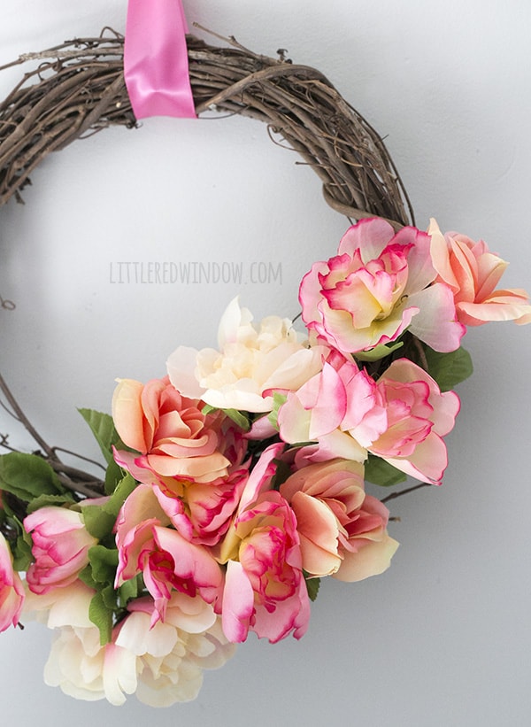 Brighten up your home with a DIY spring wreath for your front door! I’ve gathered some beautiful farmhouse style wreath ideas that are easy DIY spring crafts you’ll be sure to love!