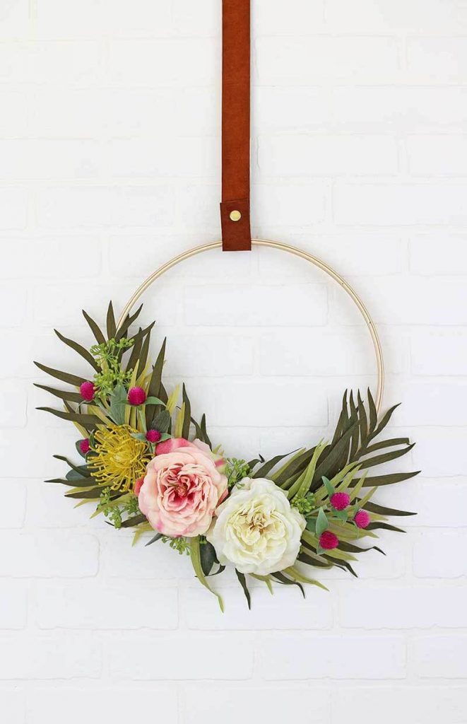 Brighten up your home with a DIY spring wreath for your front door! I’ve gathered some beautiful farmhouse style wreath ideas that are easy DIY spring crafts you’ll be sure to love!