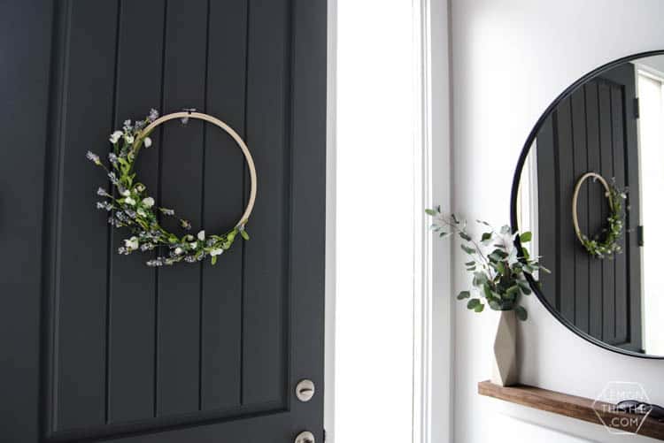 Brighten up your home with a DIY spring wreath for your front door! I’ve gathered some beautiful farmhouse style wreath ideas that are easy DIY spring crafts you’ll be sure to love!